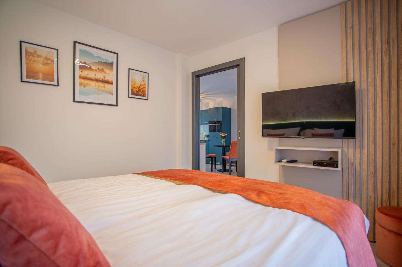 Viktoria Apartman Дьюла Экстерьер фото