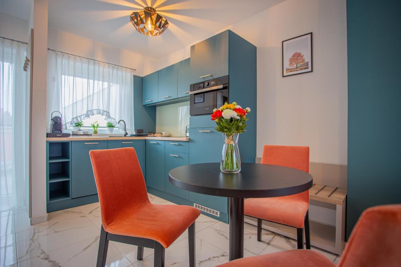 Viktoria Apartman Дьюла Экстерьер фото