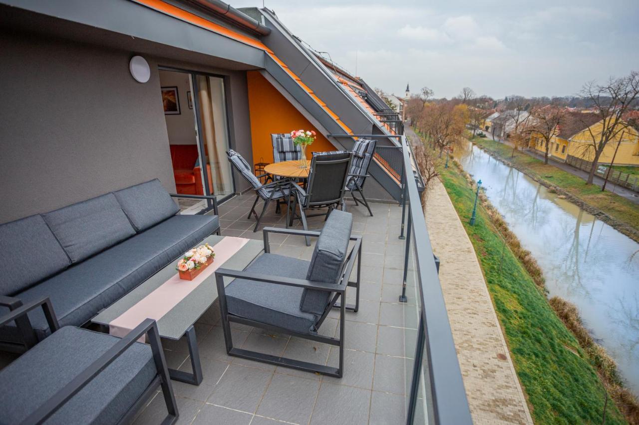 Viktoria Apartman Дьюла Экстерьер фото